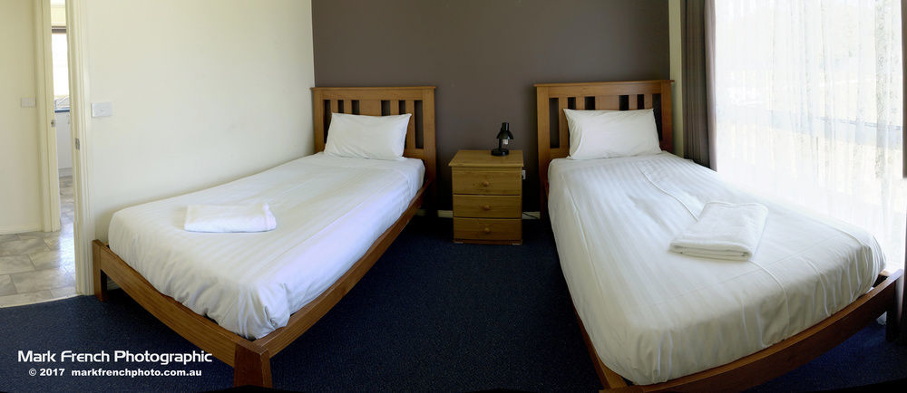 Woodbyne Resort Wimbledon Heights Экстерьер фото