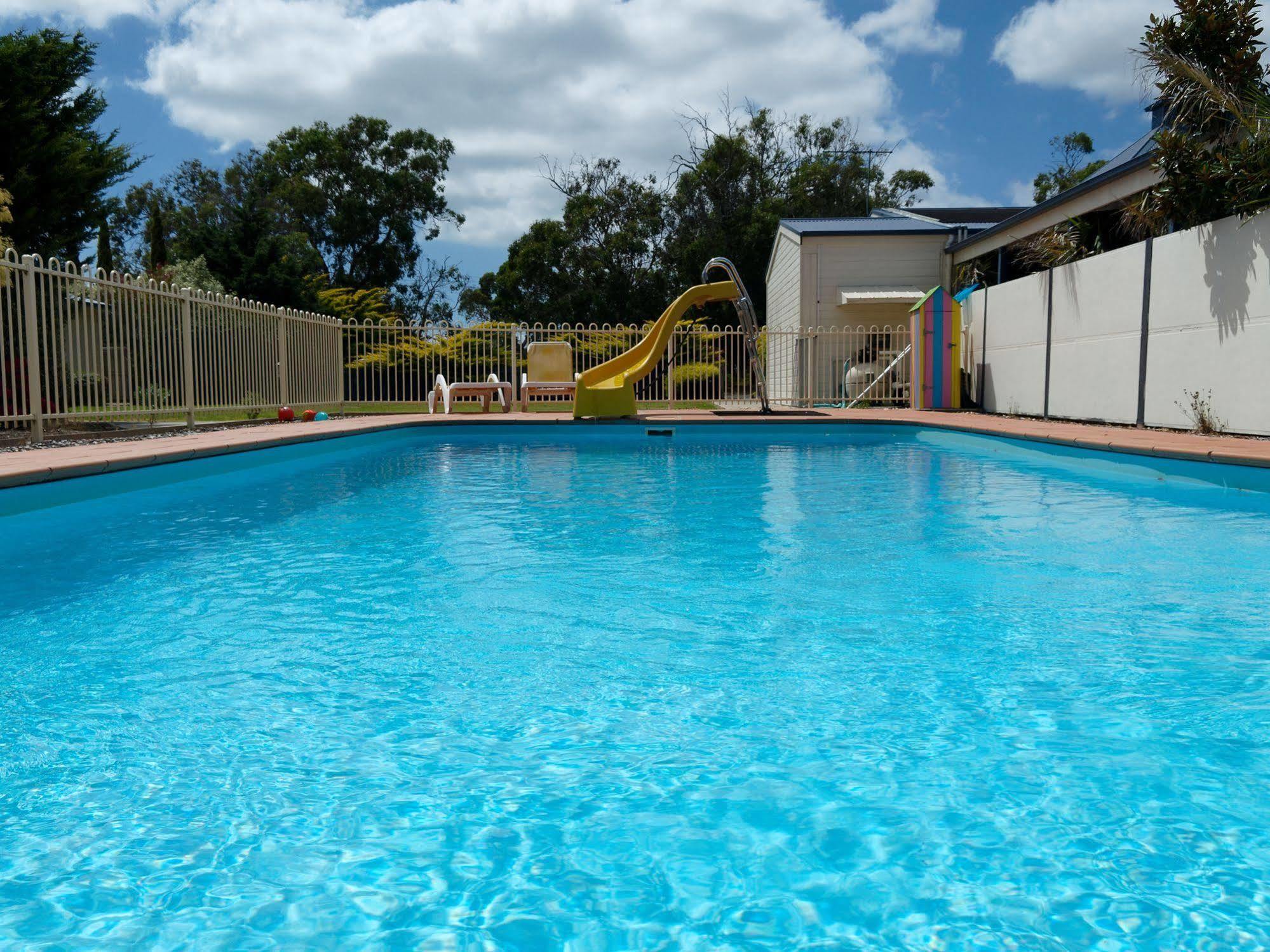 Woodbyne Resort Wimbledon Heights Экстерьер фото